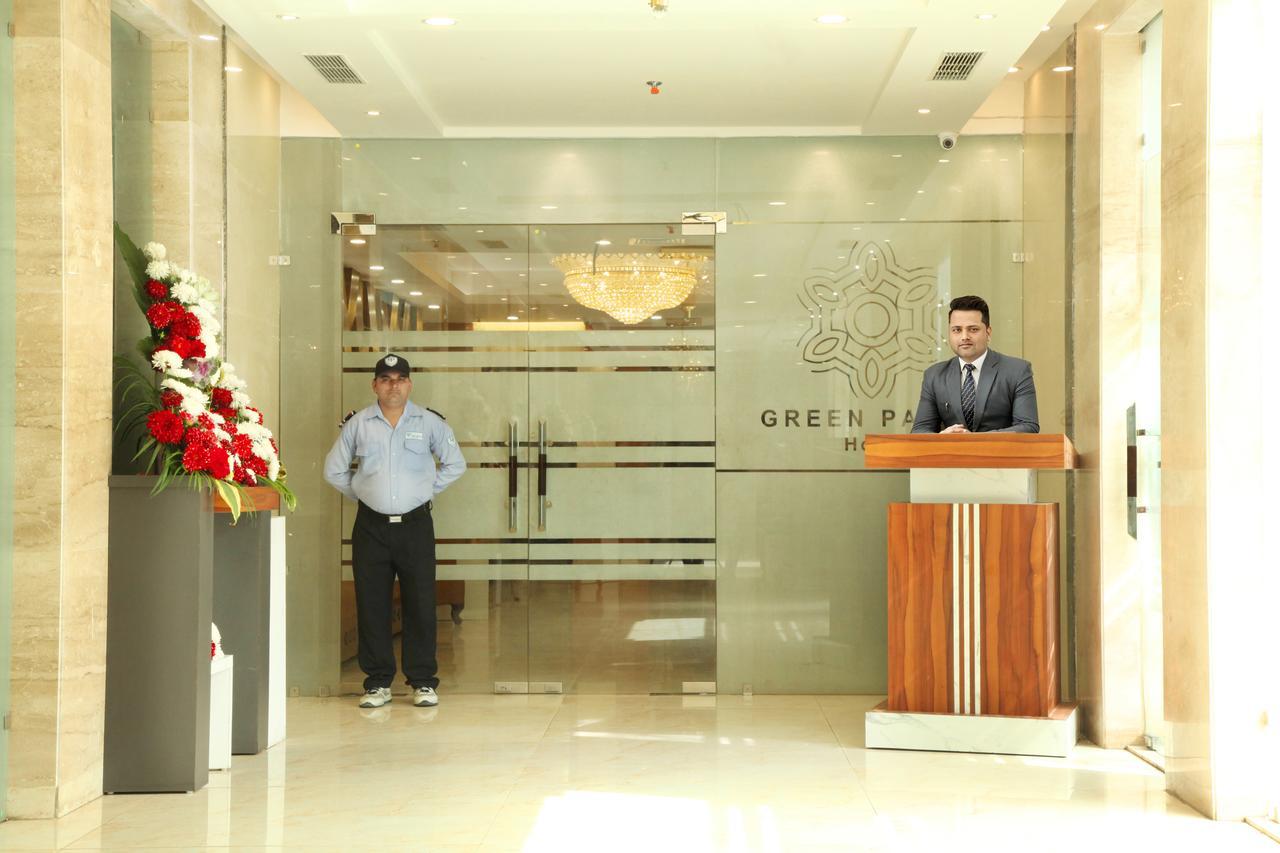 דלהי Green Palms Hotel מראה חיצוני תמונה